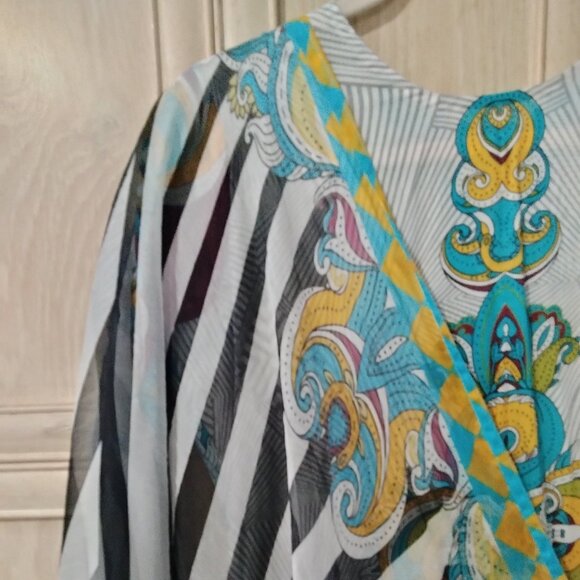 Indian Style Pakistani Suit, of Pants, Dress, and Dupatta, Size Small - Picture 2 of 14